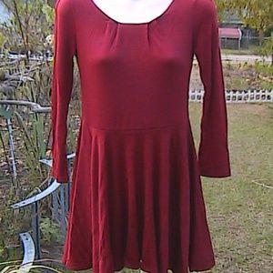 Maroon Long Sleeve Red Mini Casual Dress Size: 8